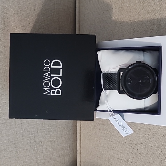 NWT!! Men's Movado Bold Watch - Picture 7 of 7